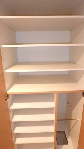 収納　他号室　同施工参考写真