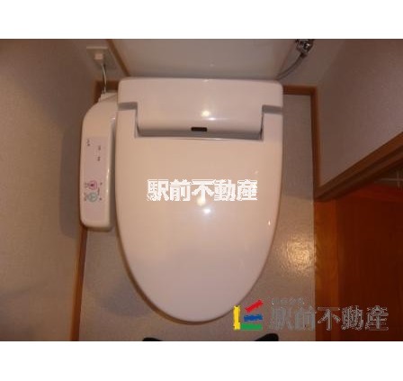 トイレ　温水洗浄便座