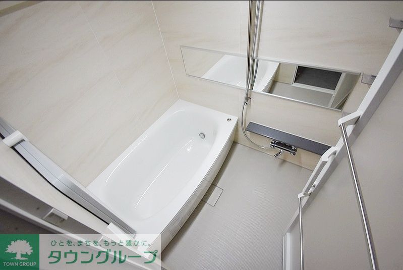 バス・シャワールーム　お問合せは(株)タウンハウジングレジデンス事業部　赤坂店・…