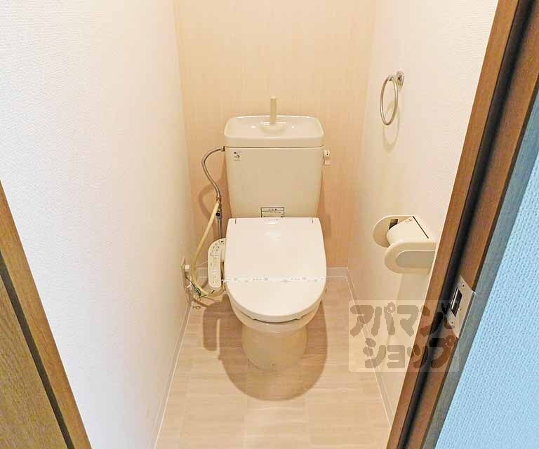 トイレ　ウォシュレット付トイレです。