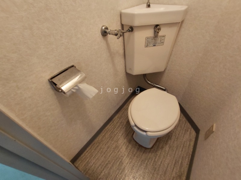 トイレ　当社サービスセンターで温水洗浄便座の設置承ります★