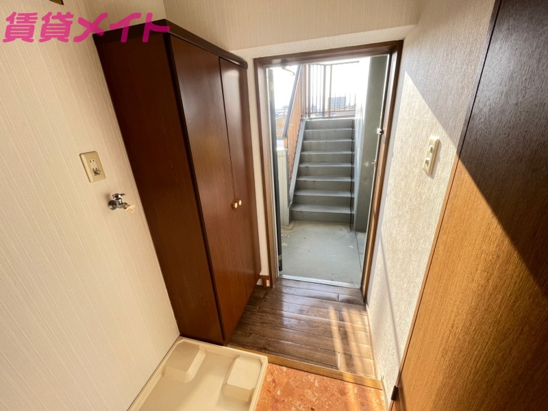 収納　同物件別部屋