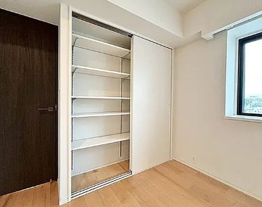 ＪＲ山手線 渋谷駅 徒歩11分 8階建 築43年の内装写真