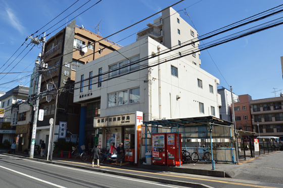 郵便局　新松戸駅前郵便局（郵便局）まで565m