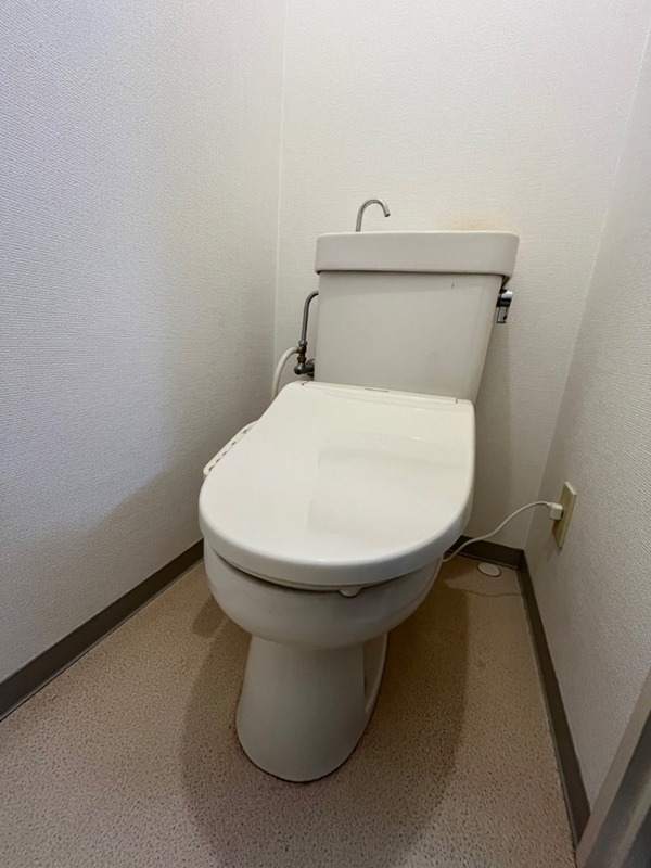 トイレ　別部屋参考写真