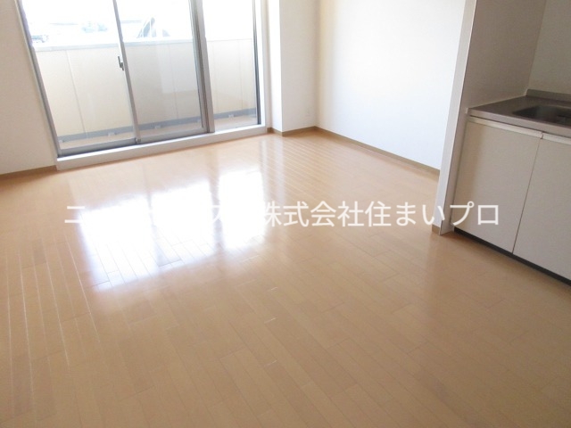 ガーデンハウスハナミズキの居間写真