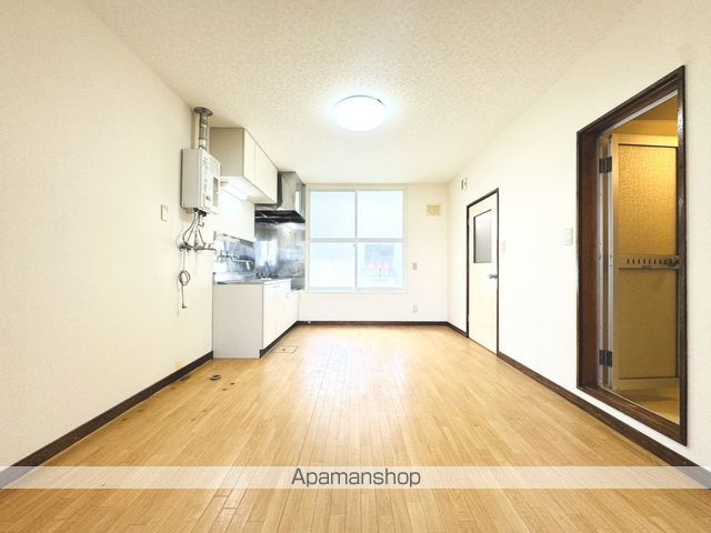 みそぎハイツIVの居間写真