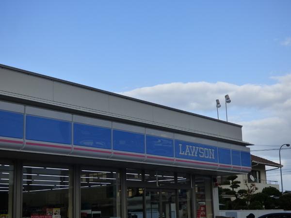 コンビニ　ローソン大分坂ノ市中央店（コンビニ）まで828m