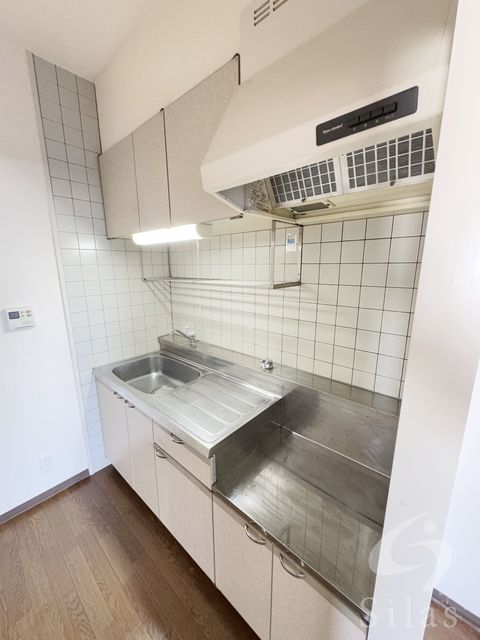 地下鉄御堂筋線 昭和町駅 徒歩4分 11階建 築25年のキッチン写真