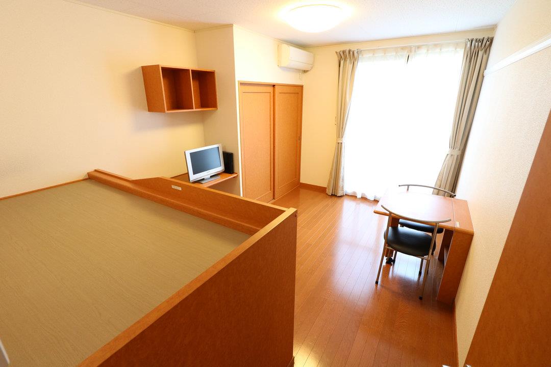 その他　玄関側からだとこんなカンジです。