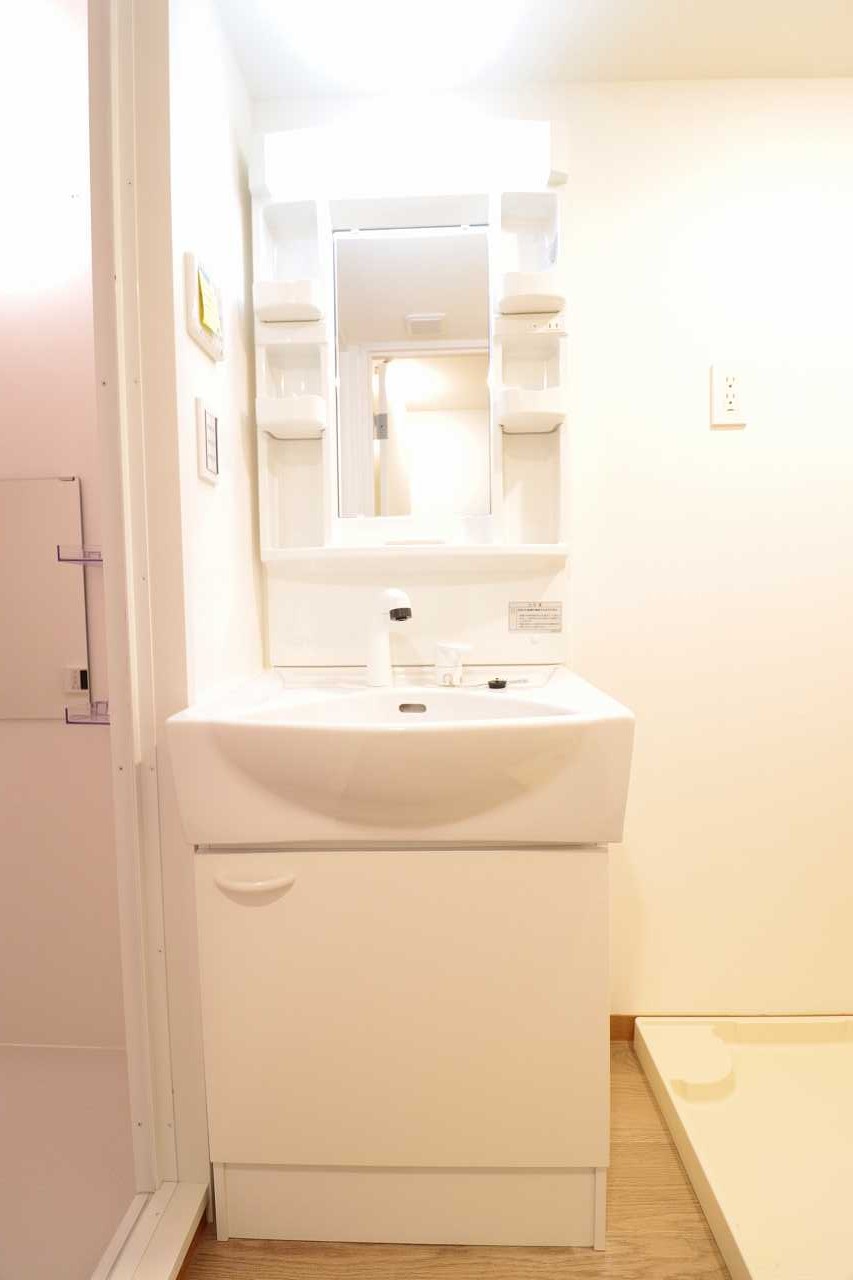 洗面設備　※同建物別部屋内装写真