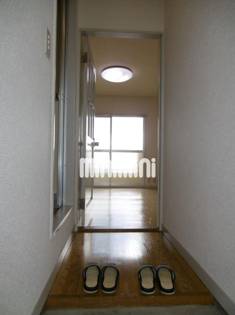 玄関　明るい玄関。