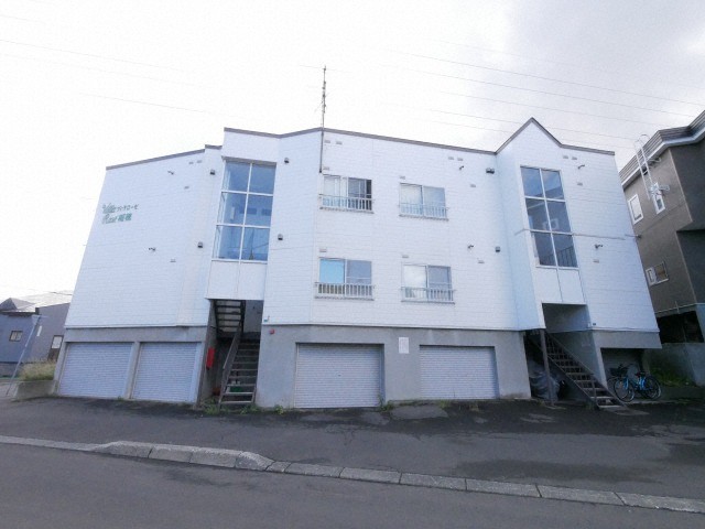 札幌市手稲区稲穂二条のアパートの建物外観