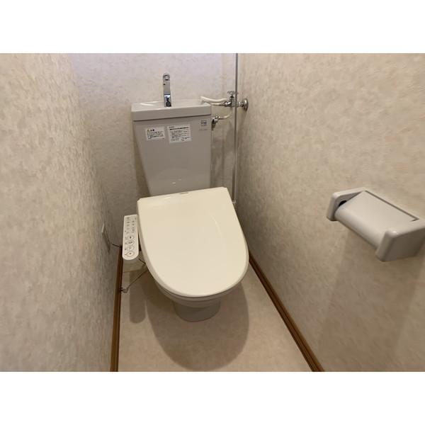 【ロイヤルガーデンのトイレ】
