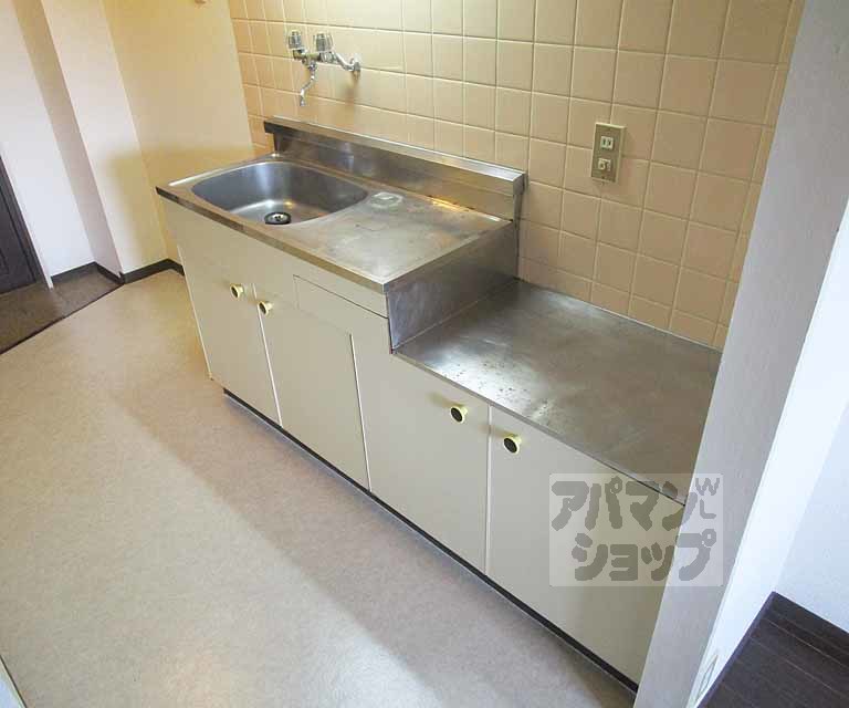 キッチン　３０５号室の写真です。