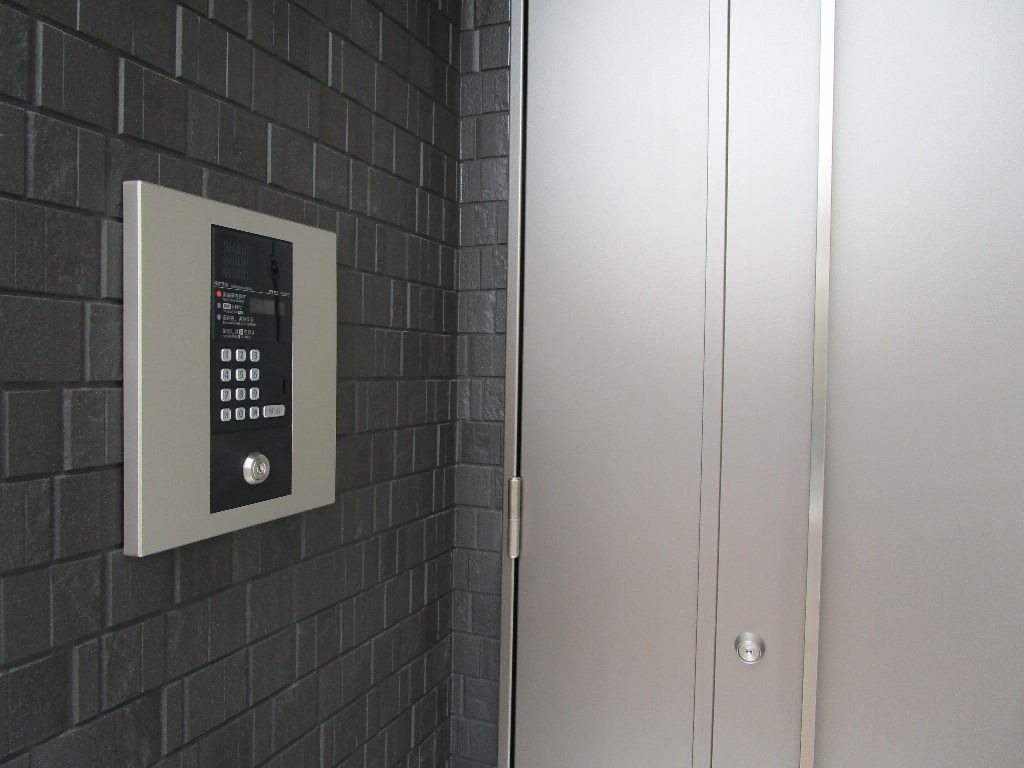 セキュリティ　オートロック付きで防犯面も安心