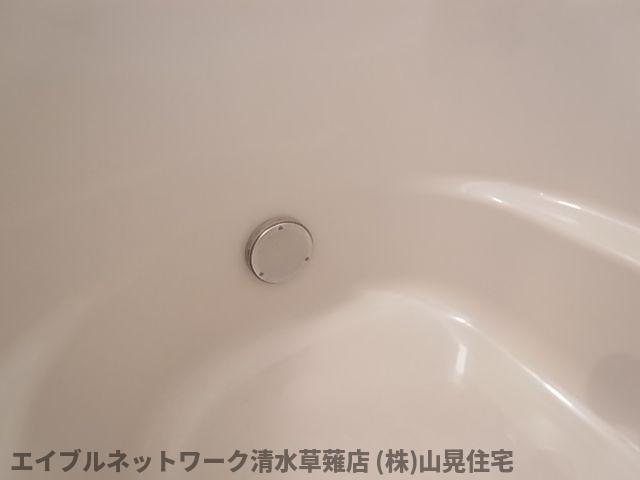 バス・シャワールーム　落ち着いた空間のお風呂です