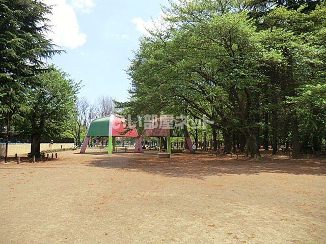 【東大和市桜が丘のマンションの公園】