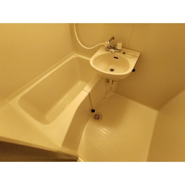 バス・シャワールーム　同型写真です