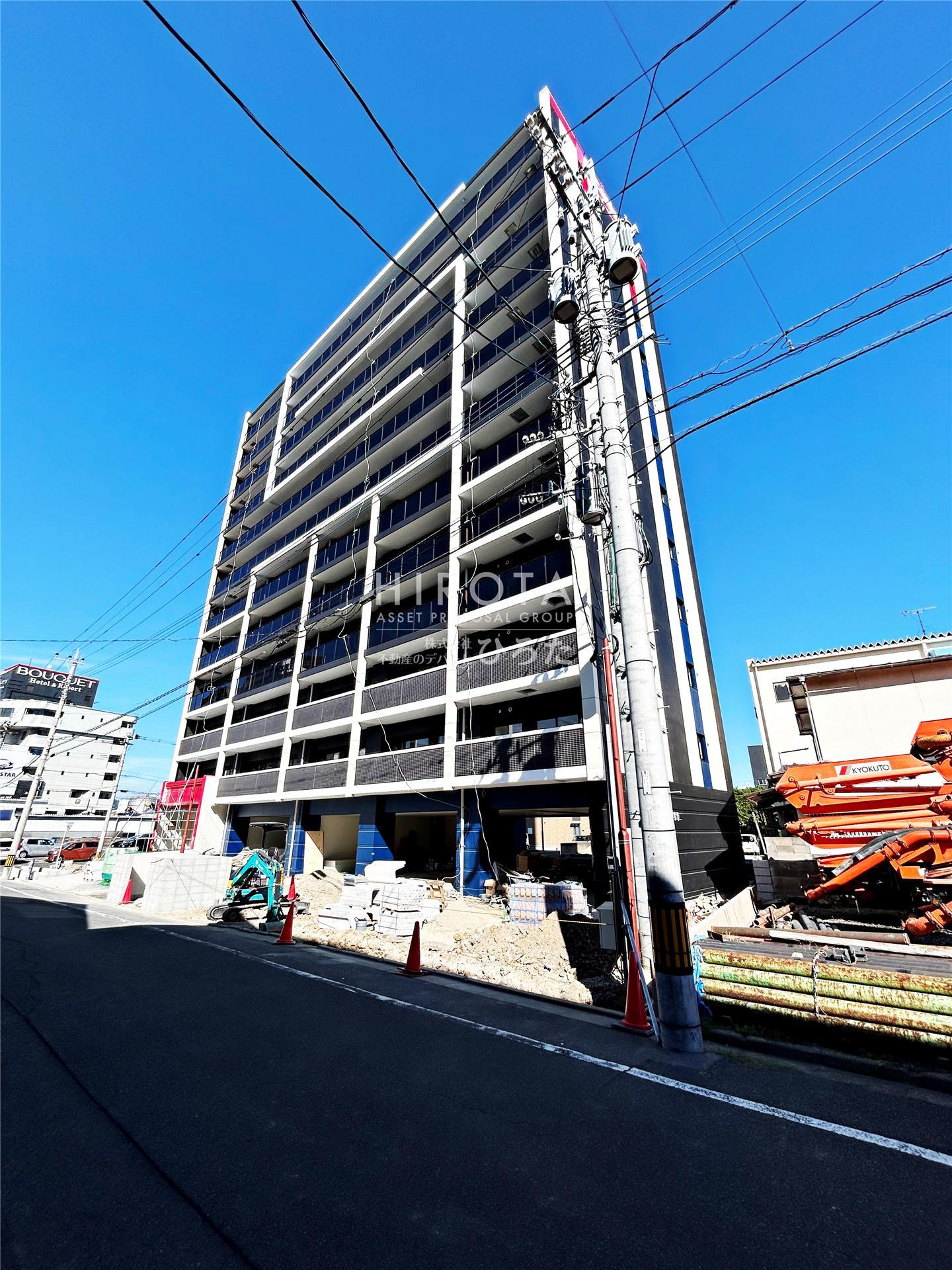 建物外観　建築工事中