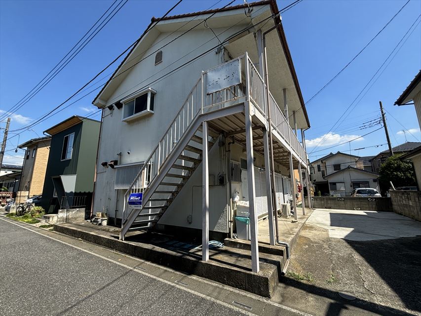 【新中太荘の建物外観】