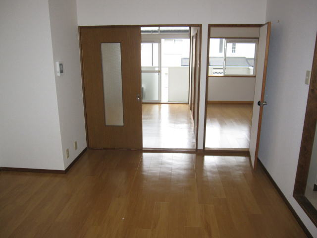 居室・リビング　同仕様