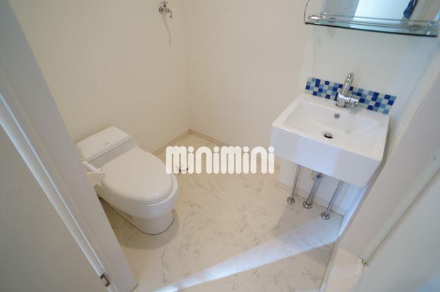 トイレ　かわいい洗面台