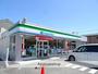 コンビニ　ファミリーマート（コンビニ）まで1081m