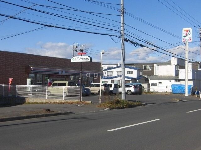 コンビニ　セブンイレブン 釧路緑ケ岡店（コンビニ）まで349m