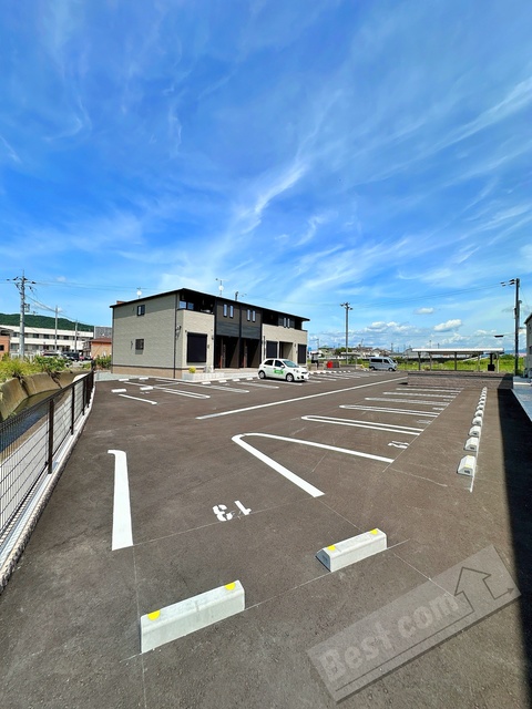 駐車場　同仕様写真