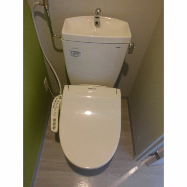 トイレ　ウォシュレット設置済みです！