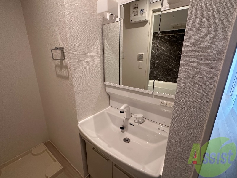 洗面設備　独立洗面台なので、朝の身支度もバッチリです。