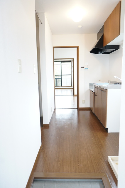 玄関　玄関からみたお部屋の雰囲気です☆