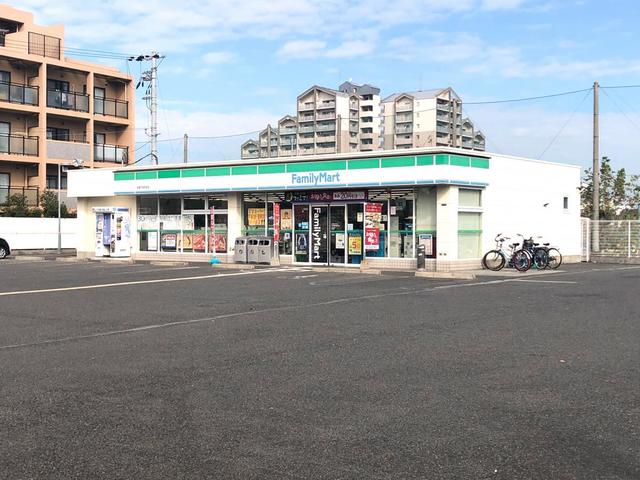 【貝塚市半田のアパートのコンビニ】