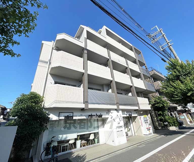 京都市南区吉祥院御池町のマンションの建物外観