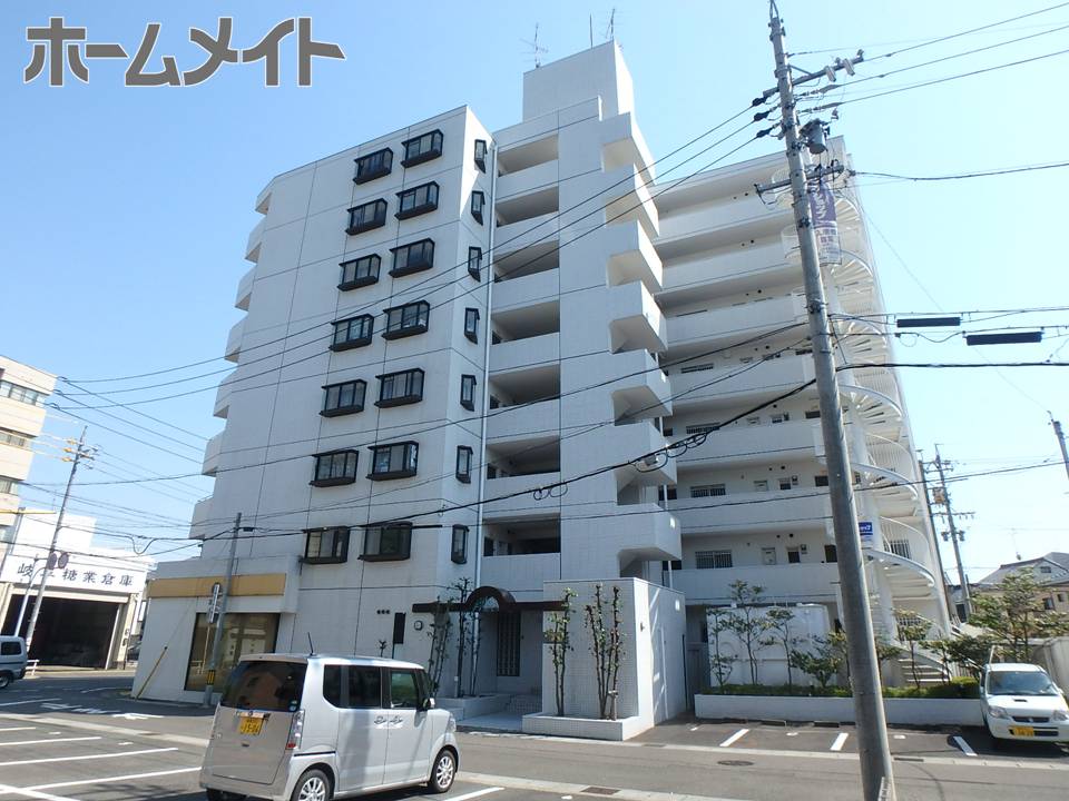 【リアライズ竜田町の建物外観】