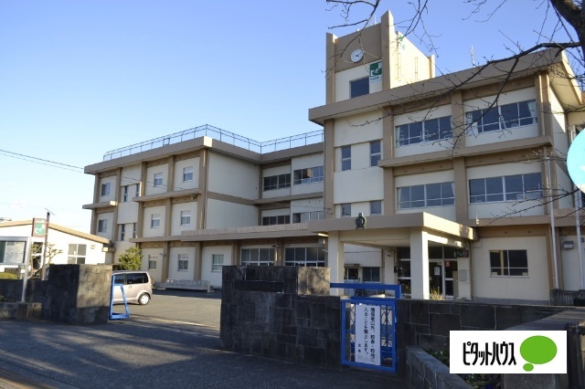 小学校　富士市立富士南小学校（小学校）まで693m