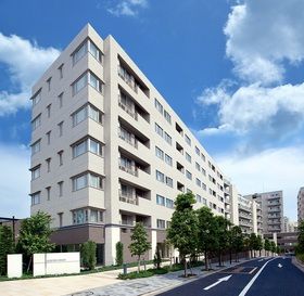 【世田谷区池尻のマンションの建物外観】