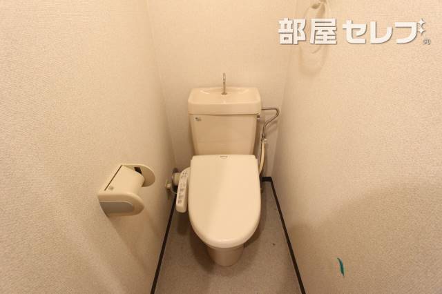 トイレ　※反転タイプの写真です