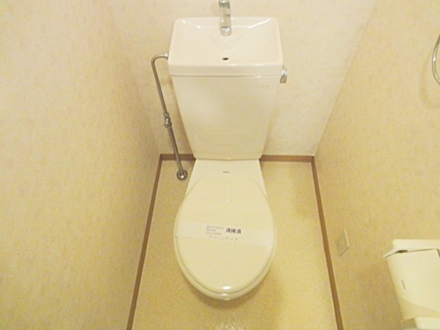 トイレ　トイレもきれいです