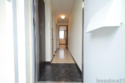 玄関　設備・使用は号室により異なる為、現況を優先致します。