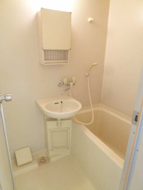 バス・シャワールーム　同型モデル