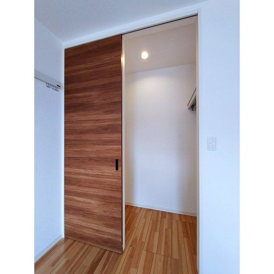 収納　ウォークインクローゼット