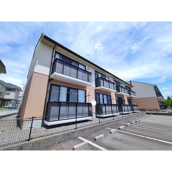 建物外観　積水ハウスの賃貸住宅「シャーメゾン」