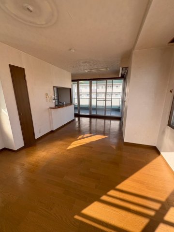 居室・リビング　こちらの居間で趣味の時間をお楽しみください