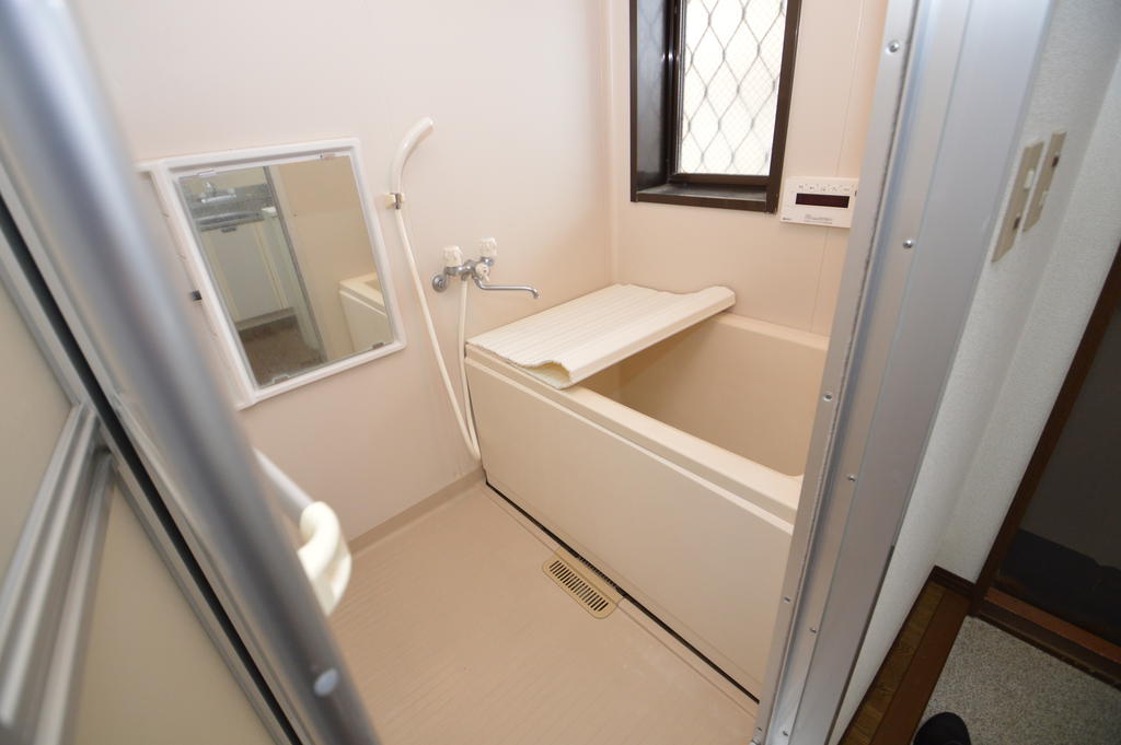 バス・シャワールーム　（参考）他室の写真を使用しています。現況優先となります。