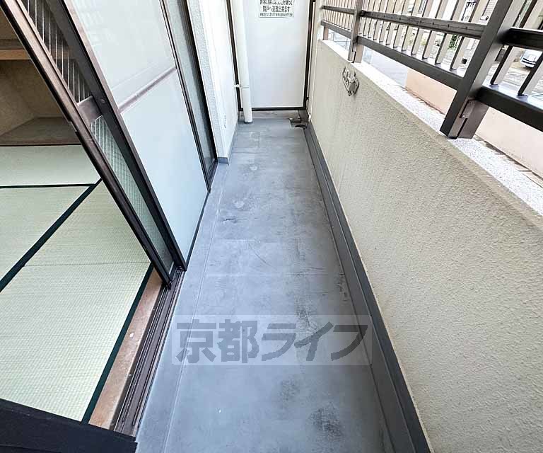 バルコニー　広めのバルコニー