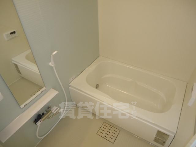 バス・シャワールーム　追い炊き付きバス