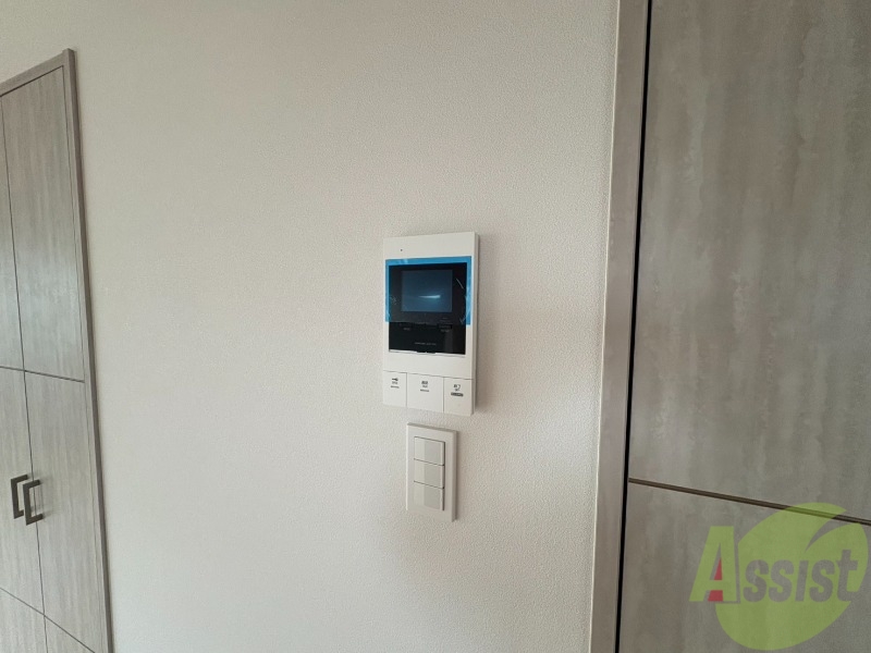 セキュリティ　ＴＶモニター付インターホンです。来客者の顔が見えるので安心！