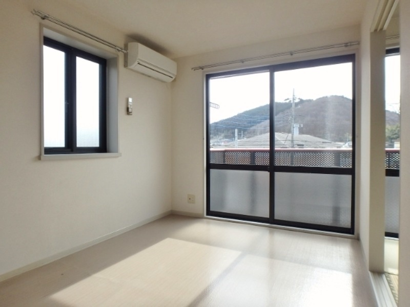 居室・リビング　図面と現状に相違がある場合には現状を優先